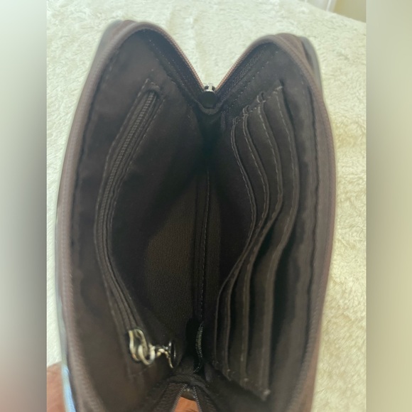 Coach Wristlet EUC - Picture 4 of 7